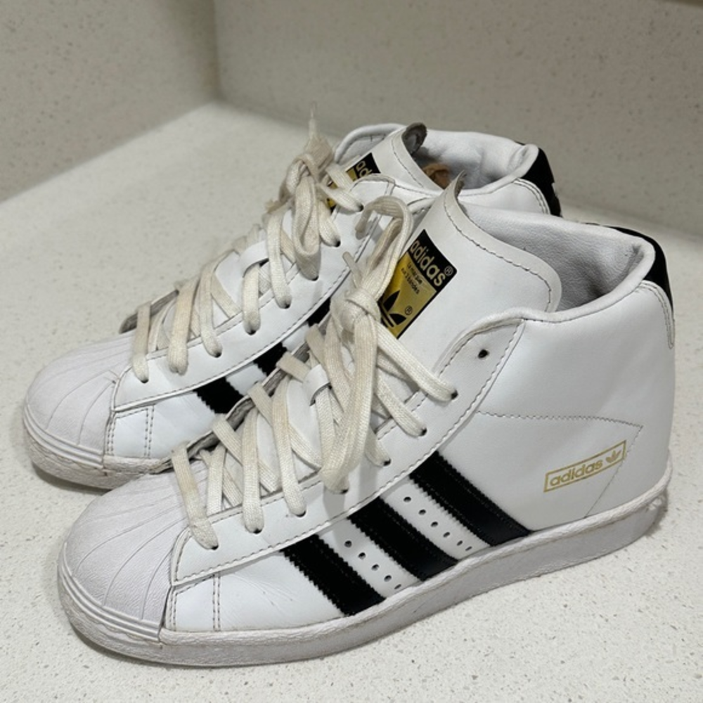 adidas la marque aux 3‎ bandes